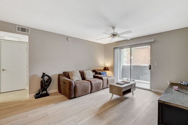 Building Photo - Chic & Convenient: Your Ground-Level Condo Retreat in Silverado Ranch