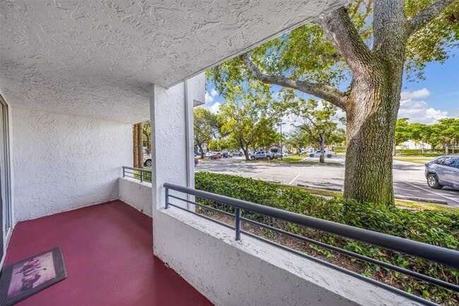 Building Photo - 941 Lyons Rd