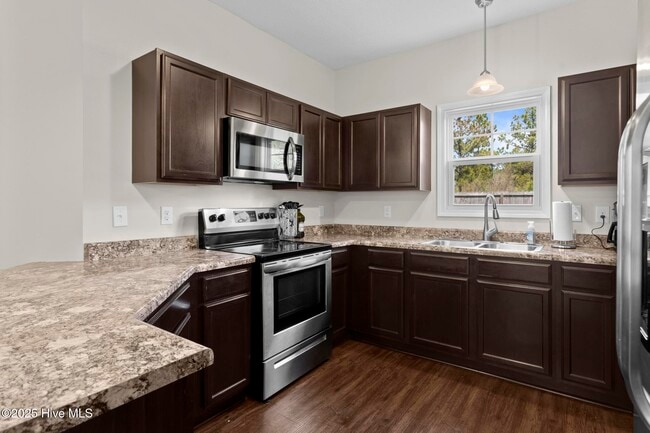 Building Photo - 329 Frisco Wy