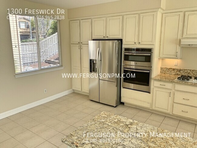 Building Photo - Beautiful Folsom Home on Empire Ranch Golf...