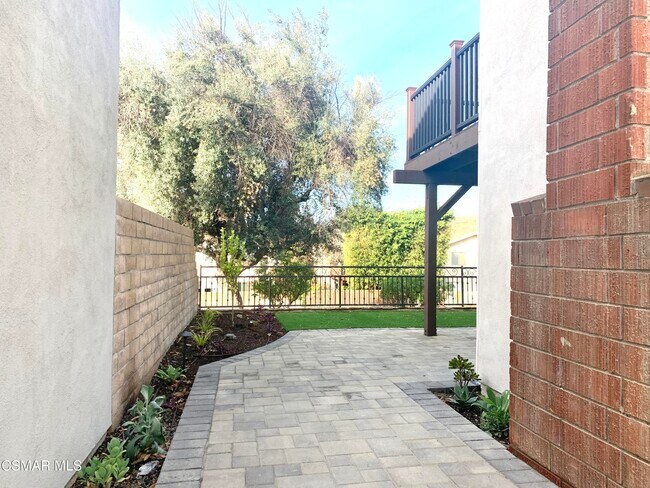 Building Photo - 30725 Mainmast Dr