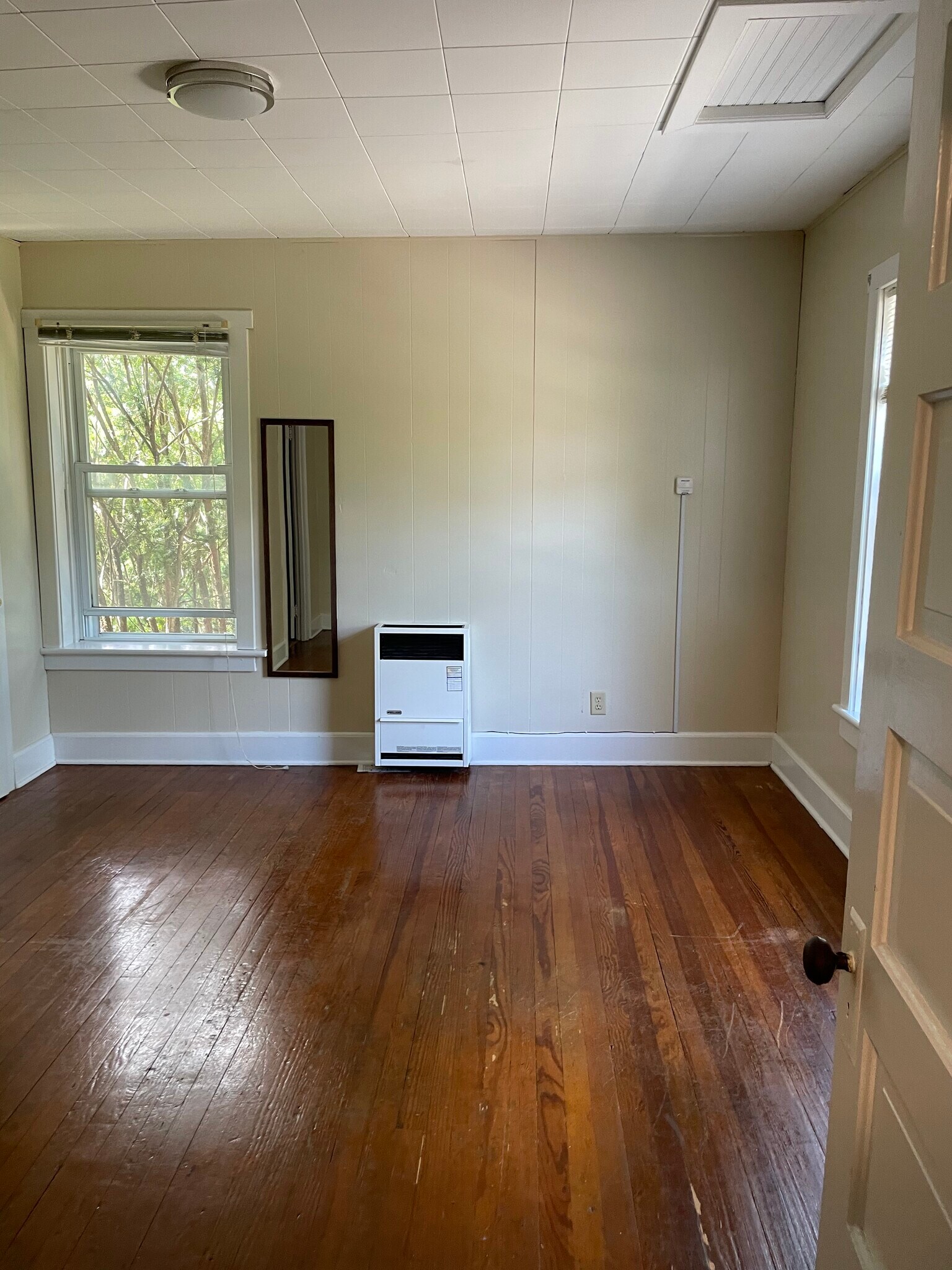 Building Photo - 237 M Aly