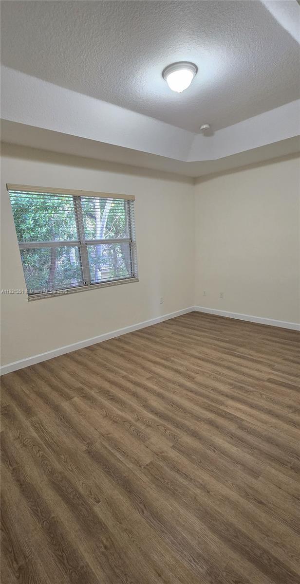 Building Photo - 3320 NE 13th Cir Dr