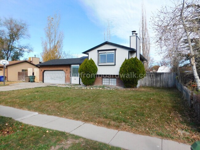 Primary Photo - Beautiful Single Family Home in Salt Lake!