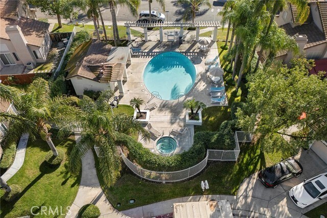 Building Photo - 2211 Ascot St