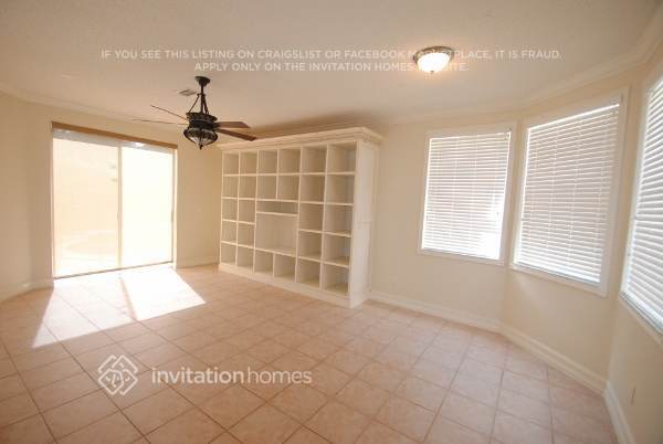 Building Photo - 5700 NW 62nd Manor