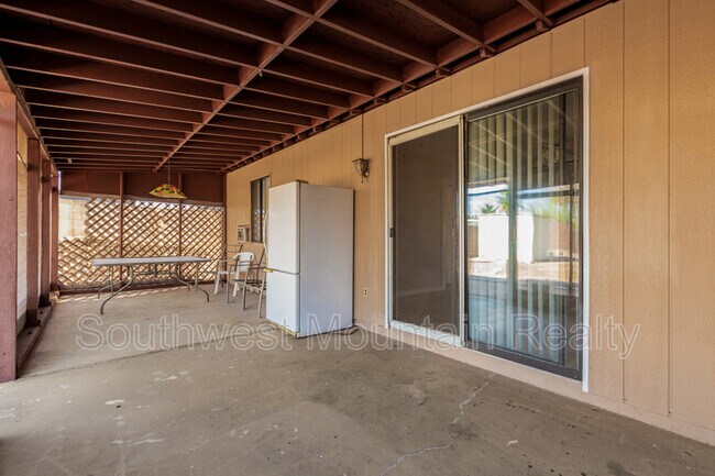 Building Photo - 10546 E Boise St