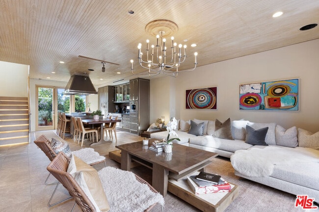 Building Photo - 812 Brooks Ave