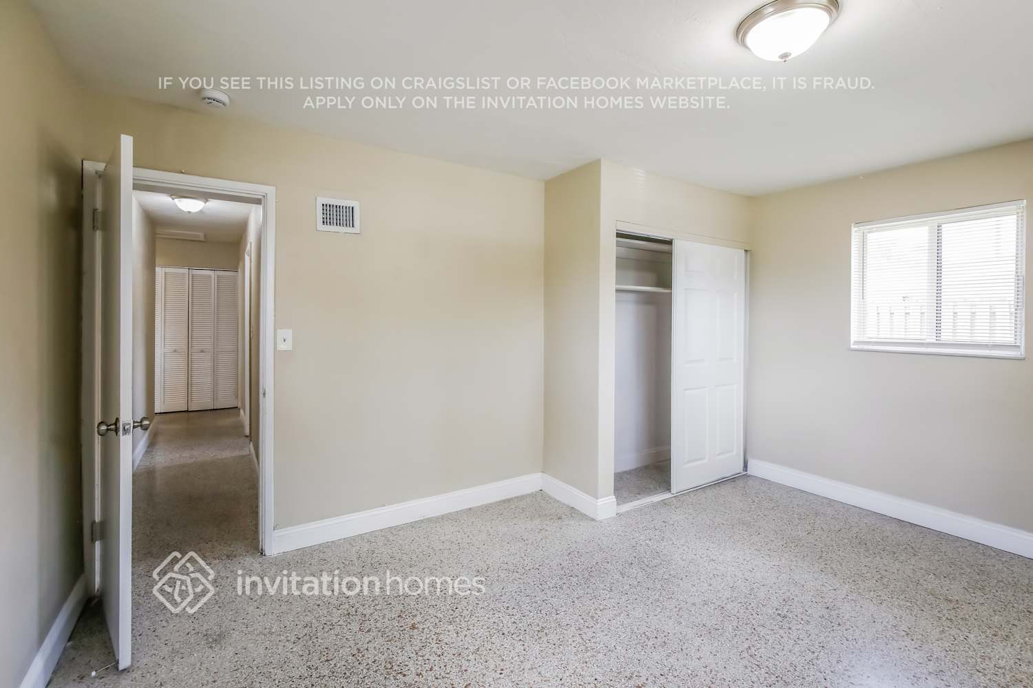 Building Photo - 1848 SW 37th Ave