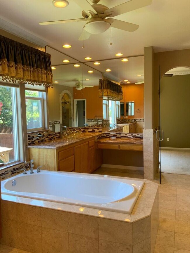 Building Photo - Sky Hawks finest at a price that can't be beat