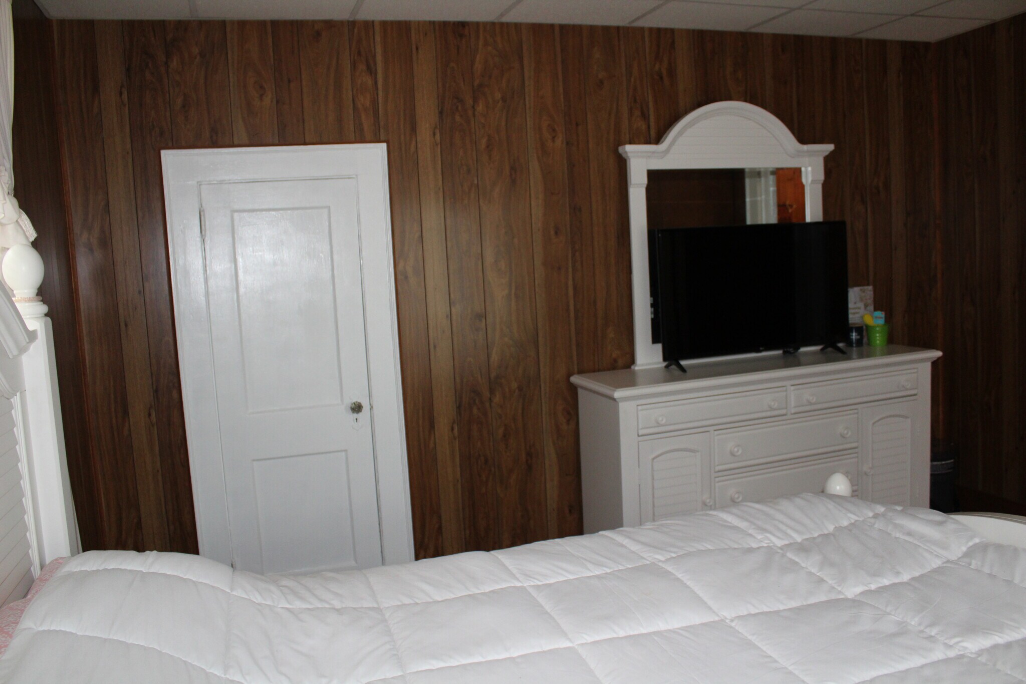 Bedroom #1 - 60 Pulliam St