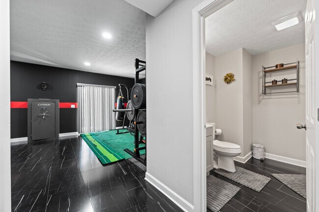 Building Photo - 8609 Warbler Br Wy