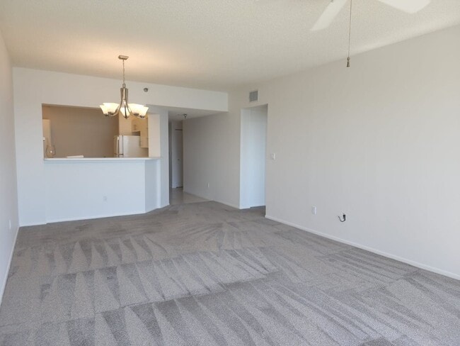 Building Photo - Condo - Coral Pointe At Harbourside with Water Views