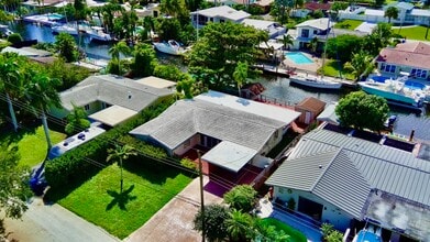 Building Photo - 1712 SW 5th St