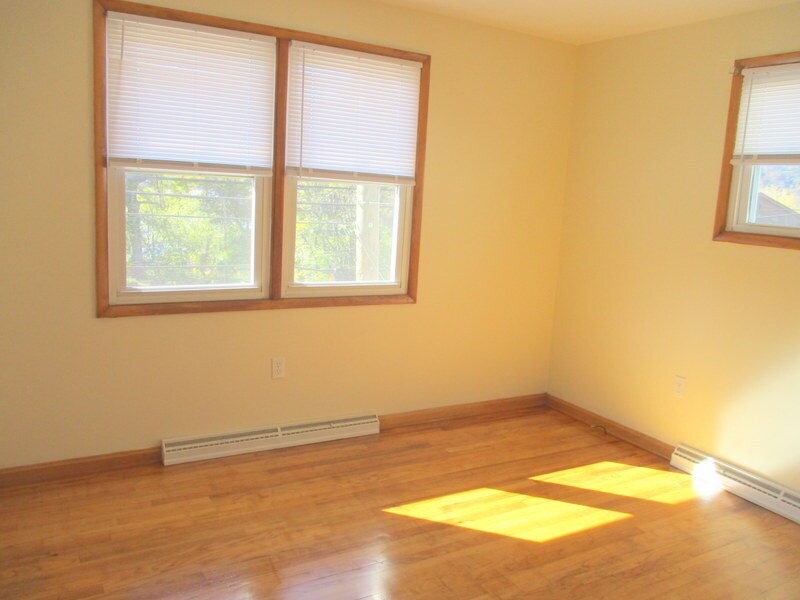 Building Photo - 538 State St