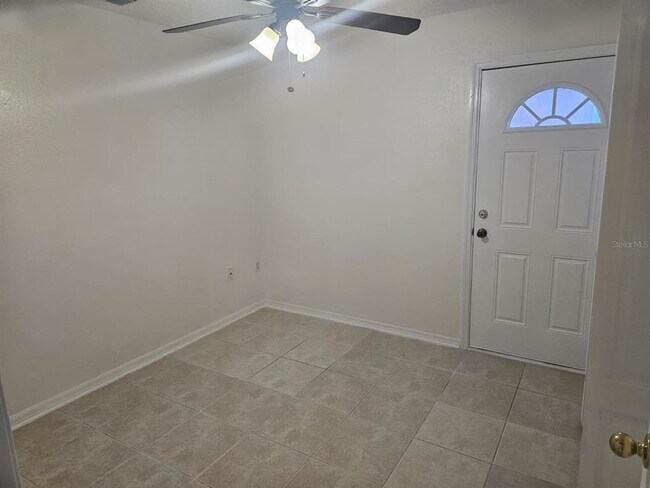 Building Photo - 3985 Andover Cay Blvd