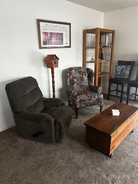 Building Photo - 1012 W Park St