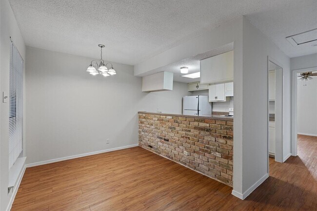 Building Photo - 3426 Willowrun Dr