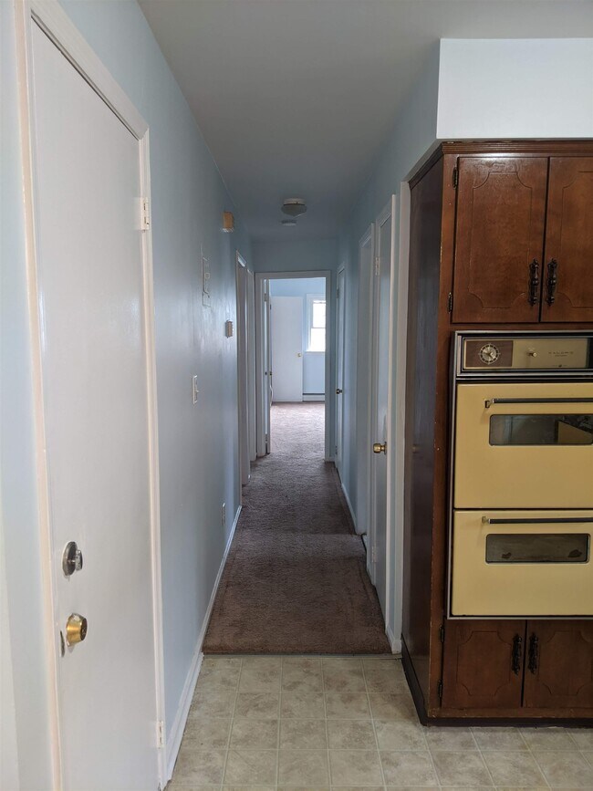 Building Photo - 809 John F. Kennedy Blvd