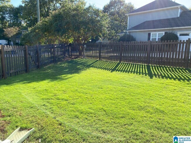 Building Photo - 2608 Bridlewood Cir