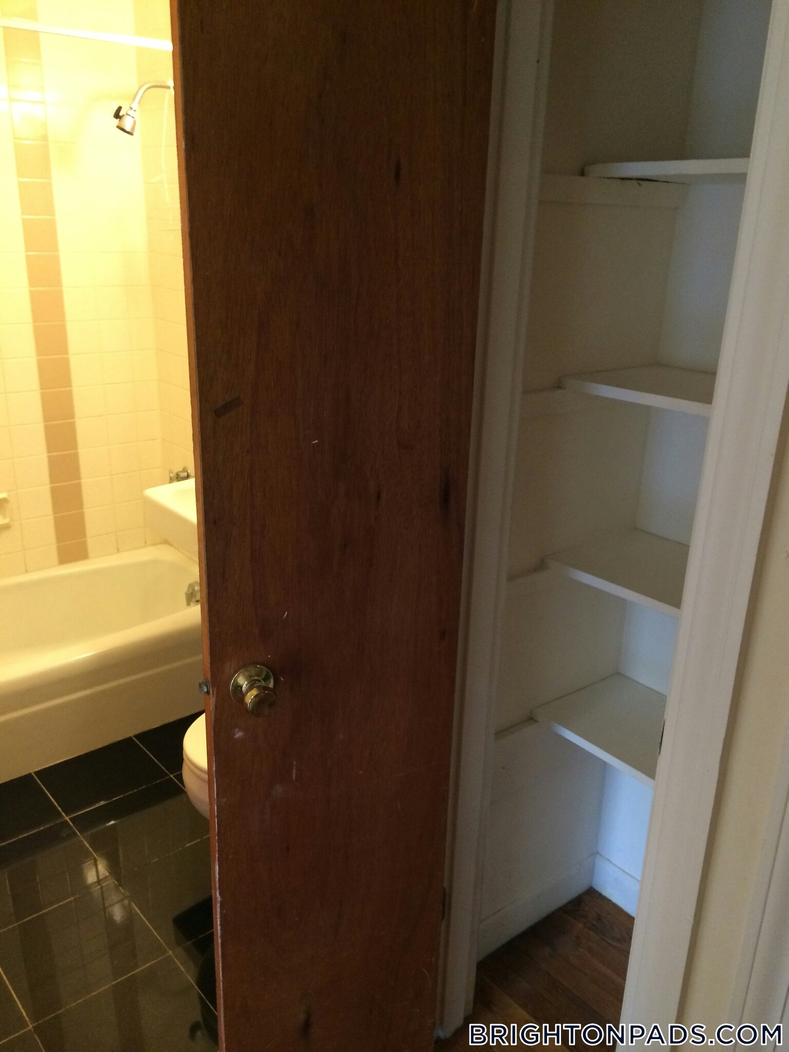 Building Photo - 164 N Beacon St