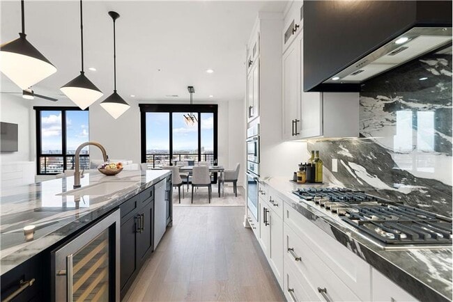 Building Photo - 3201 McKinney Ave