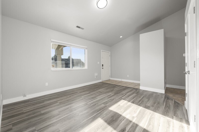 Building Photo - 788 N 1060 W