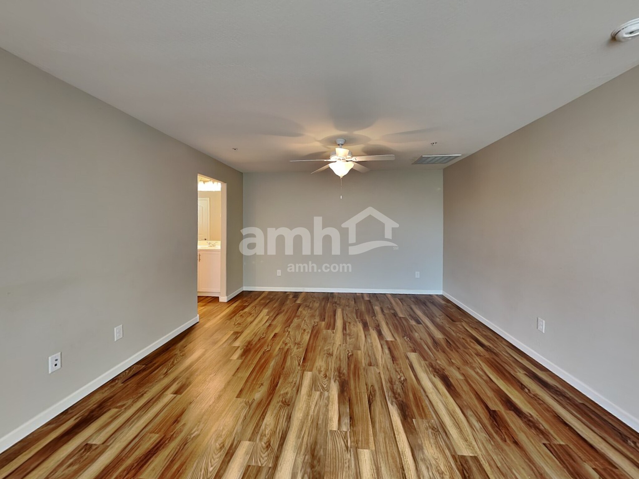 Building Photo - 20697 W Stone Hill Rd