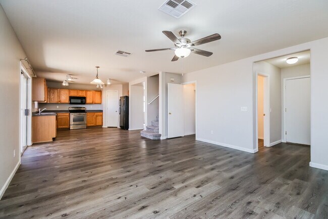 Building Photo - 2324 E San Manuel Rd