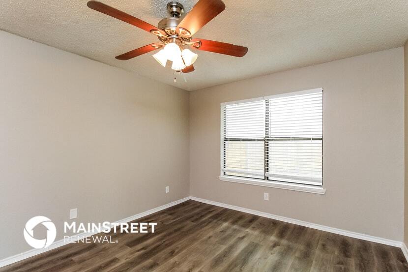 Building Photo - 6856 Driffield Cir E