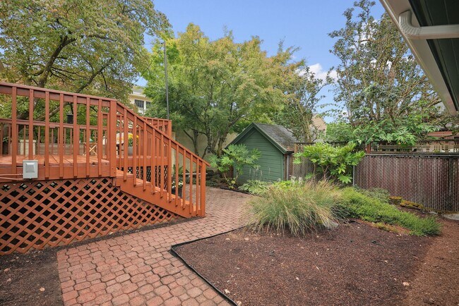 Building Photo - Classic Portland Charm + Modern Comfort in...