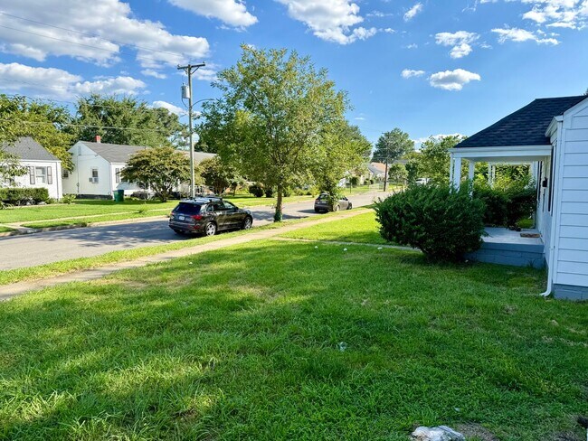 Building Photo - 1506 N 30th St