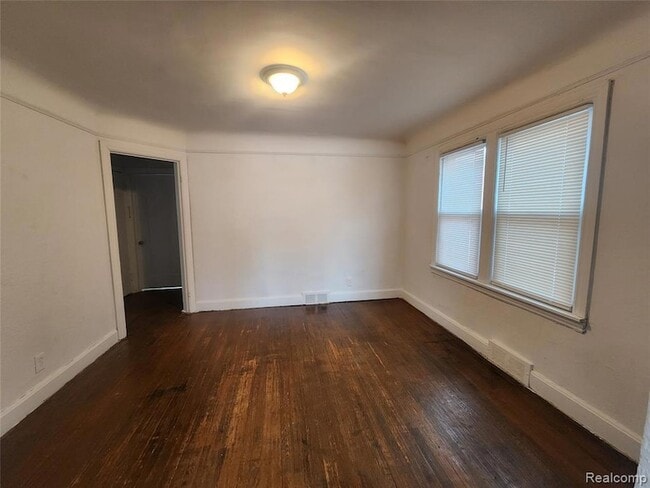 Building Photo - 16723 Asbury Park