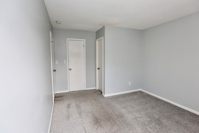 Building Photo - Ready 03-06-26! 2 Primary Suites! Near Little Creek, Dam Neck & Oceana Bases!