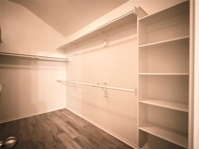 Building Photo - 1548 Tonia Loop