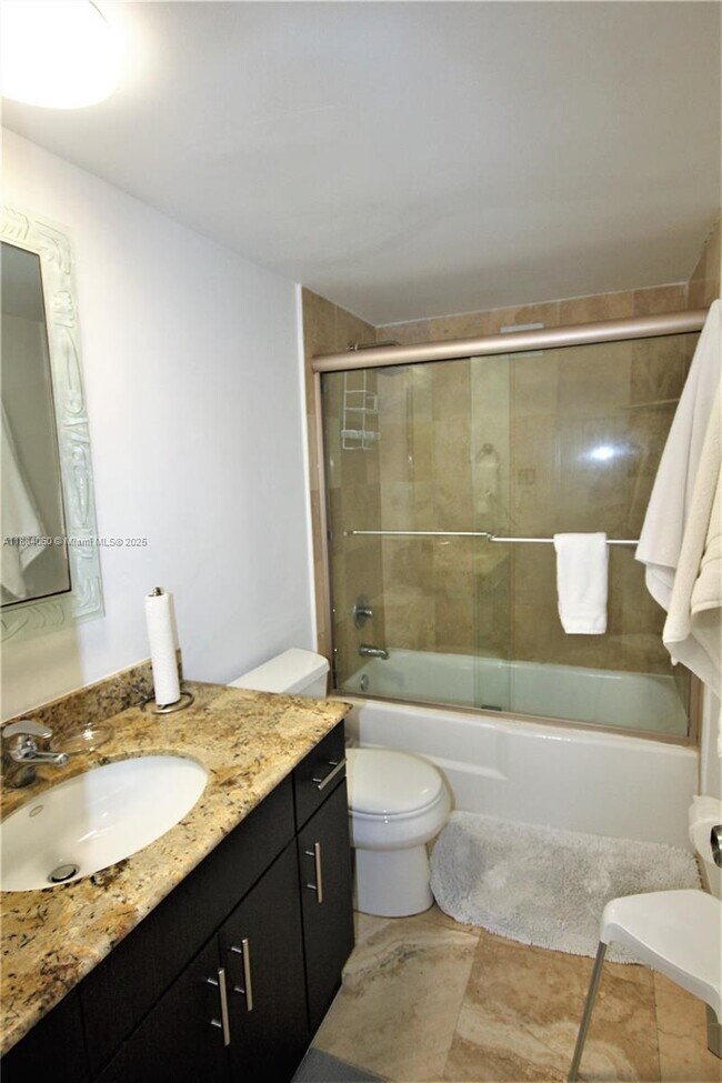 Building Photo - 5161 Collins Ave