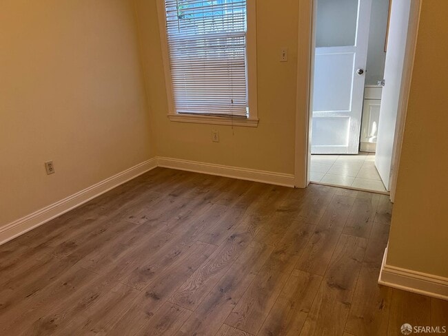 Building Photo - 1702 26th Ave