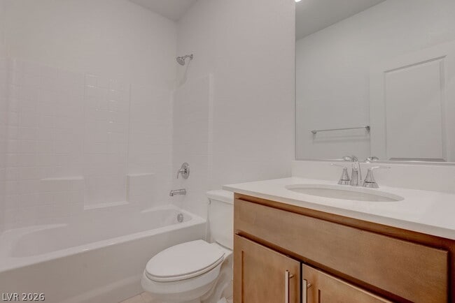 Building Photo - 2744 Tricase St