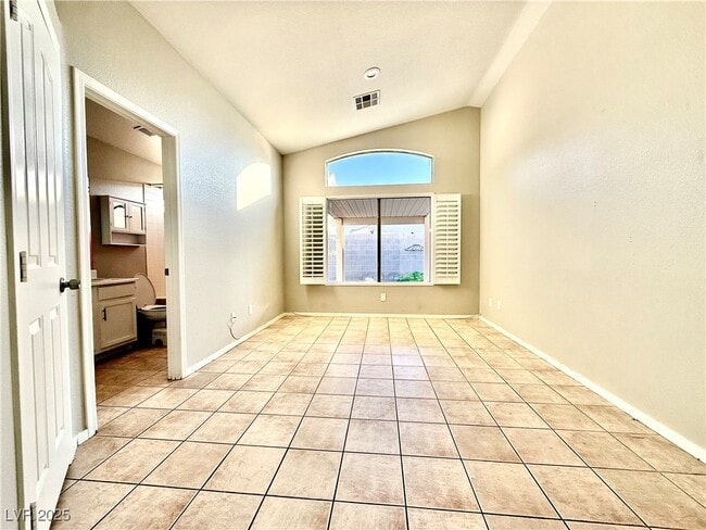 Building Photo - 923 Hollandsworth Ave