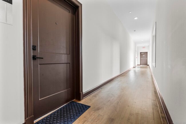 Building Photo - 234 Greene St