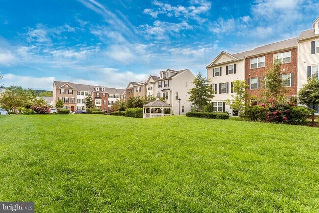 Building Photo - 12751 Longford Glen Dr