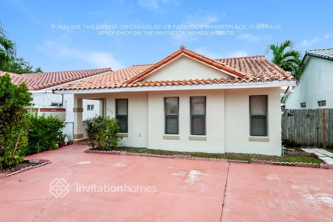 Building Photo - 10215 NW 126th St