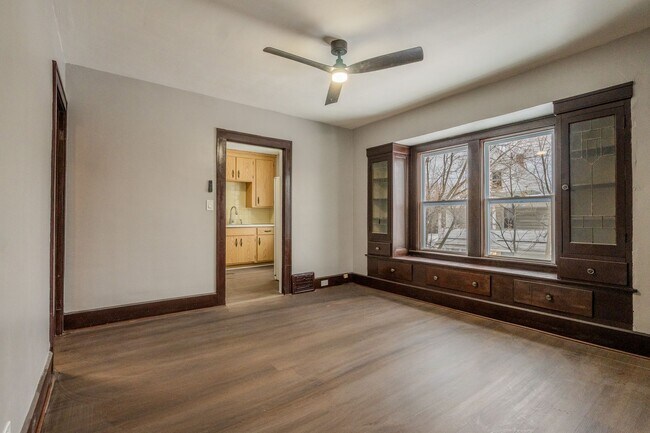 Building Photo - 3394-3396 W 54th St