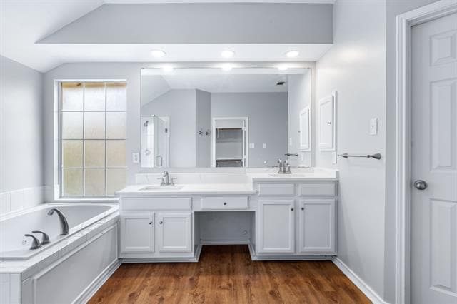 Building Photo - 1404 Honey Locust Dr
