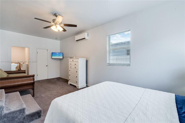 Building Photo - 1238 NW 57th St