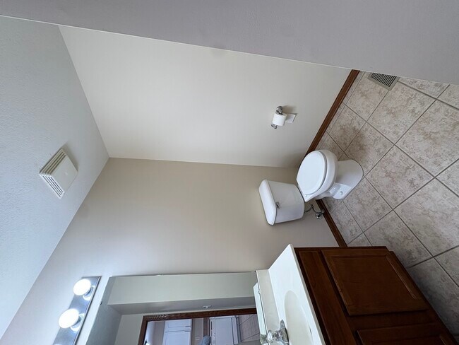 Building Photo - 1149 Alexandria Dr