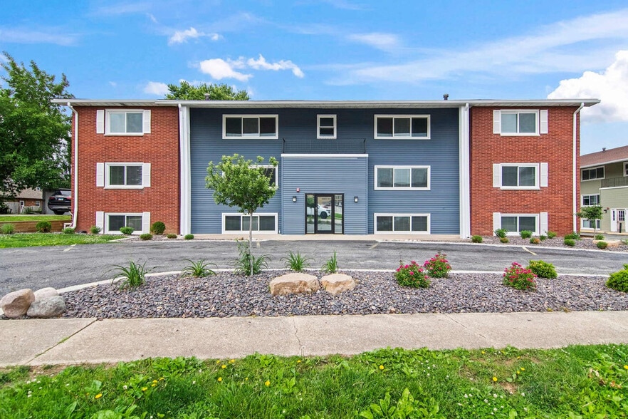 Building Photo - 2309 Cherry Hills Dr