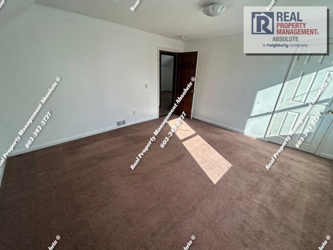 Building Photo - 3 Bedroom Single Family Home Downtown Nashua