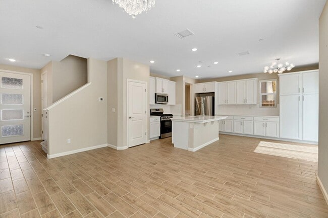 Building Photo - 1116 Encore Wy W