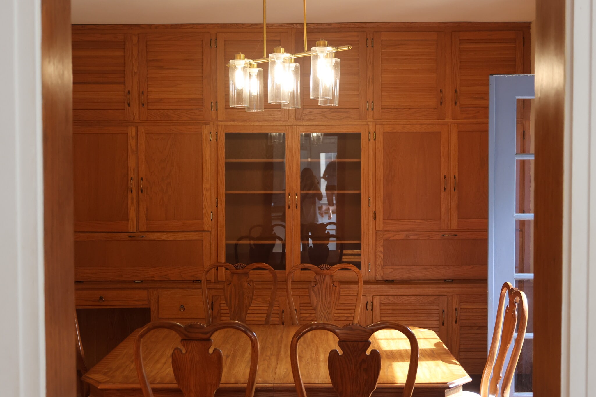 Dining room - 711 W Ohio St